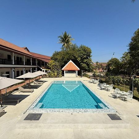 Vangsavath Hotel لوانغ برابانغ المظهر الخارجي الصورة